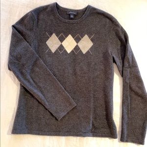 Women’s cashmere crew neck sweater, dark gray